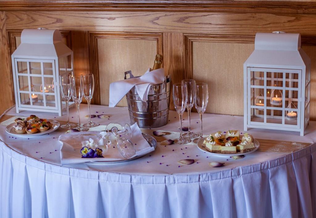 Castle Arch Hotel Трім Екстер'єр фото