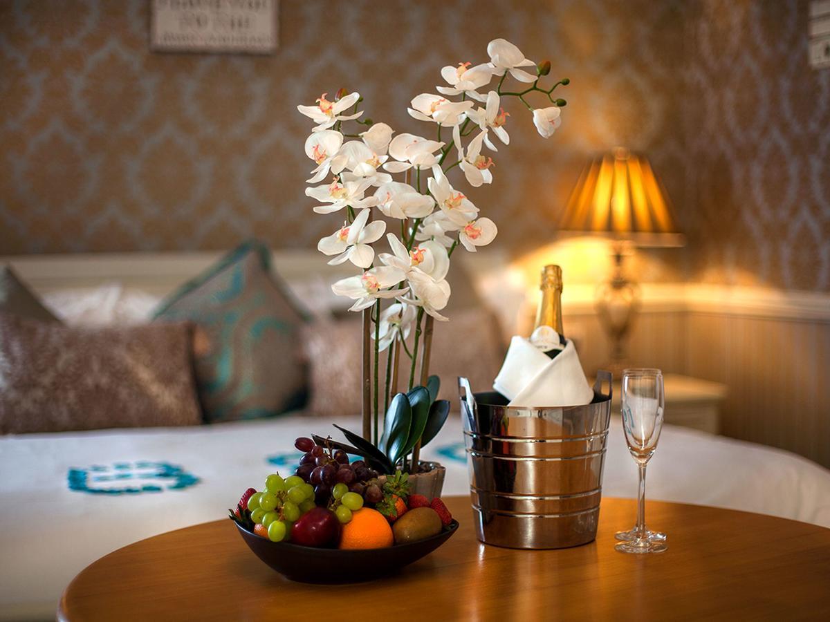 Castle Arch Hotel Трім Екстер'єр фото