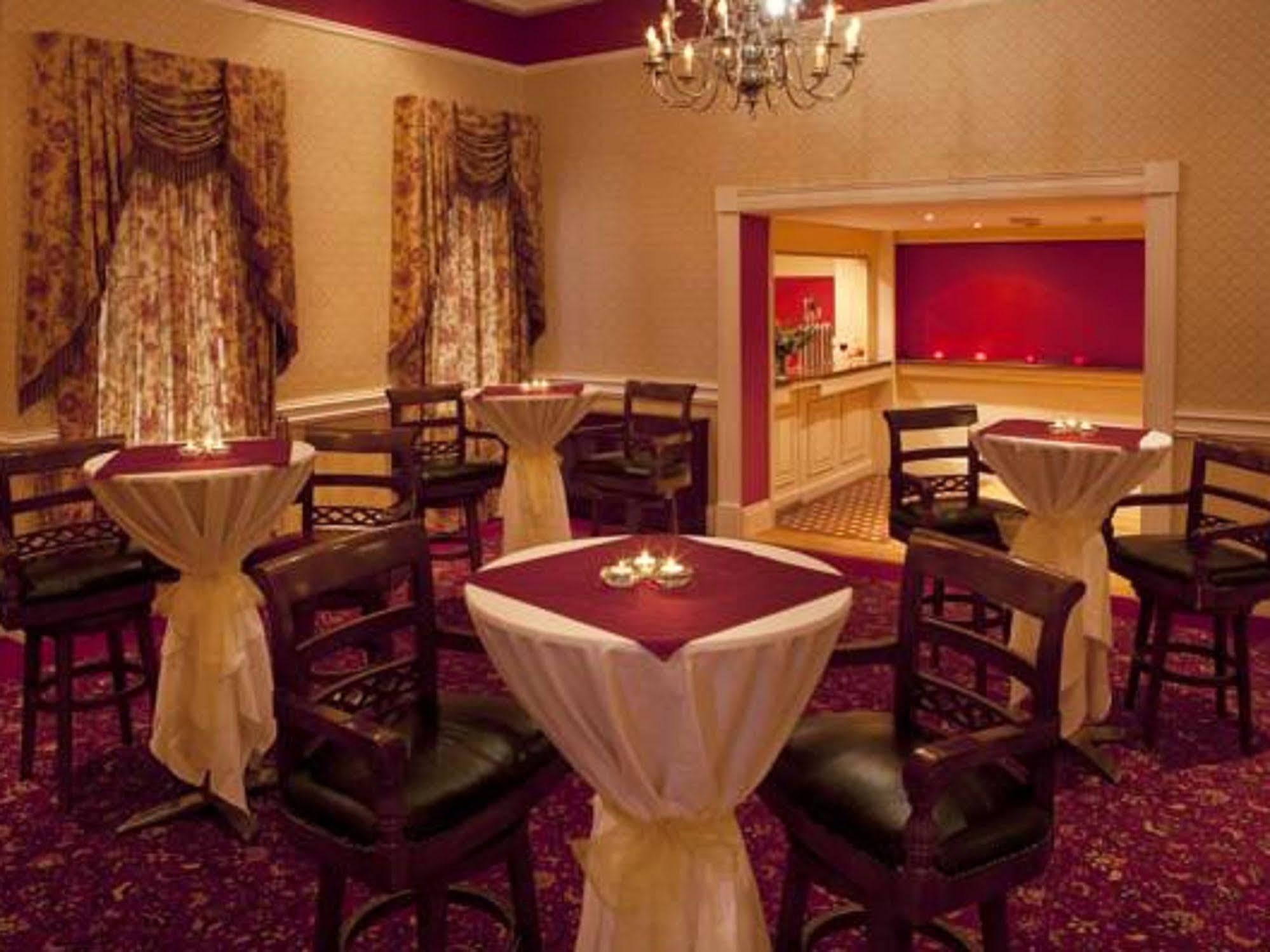 Castle Arch Hotel Трім Екстер'єр фото